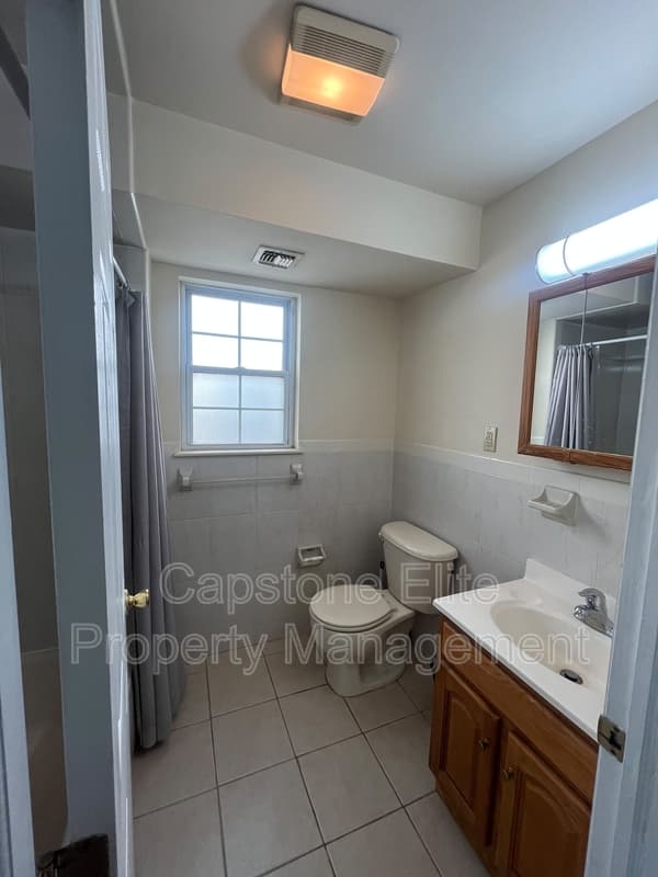 Newark Condo: 117 Hudson Street