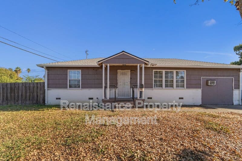 Stockton House: 2406 Telegraph Avenue