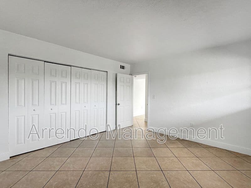 Miami House: 8475 SW 94th St