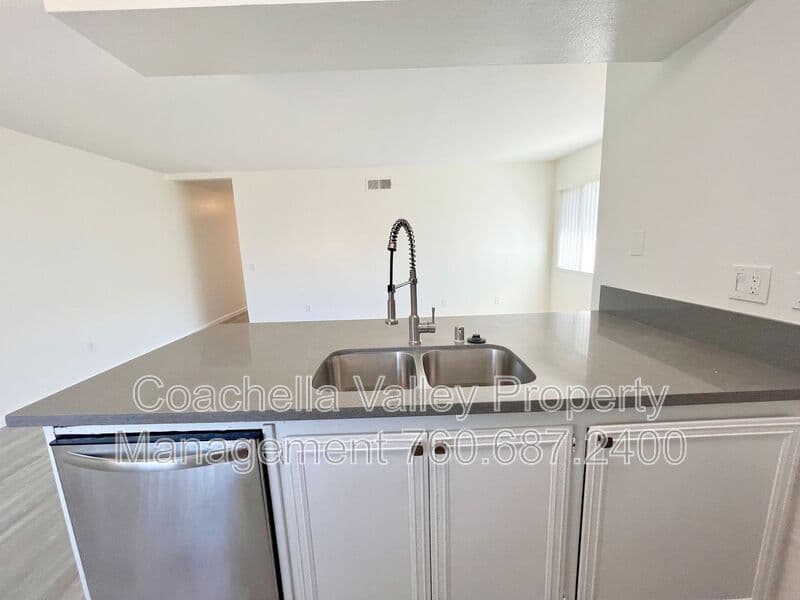 Palm Desert Condo: 72724 Eagle Road