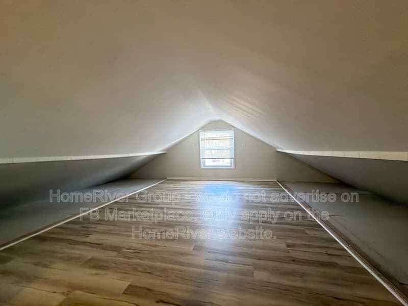 Saint Louis House: 202 Manning Ave