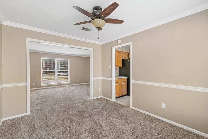 Houston House: 7507 Dogwood Falls Road