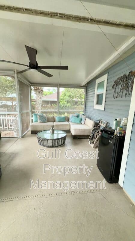 Bonita Springs House: 11652 PAWLEY AVE