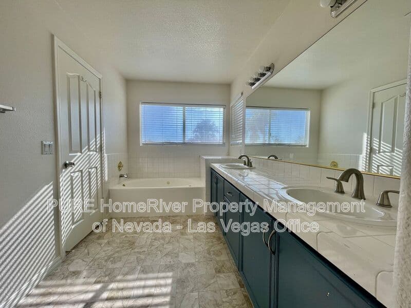 Las Vegas House: 4748 Hamburg St.