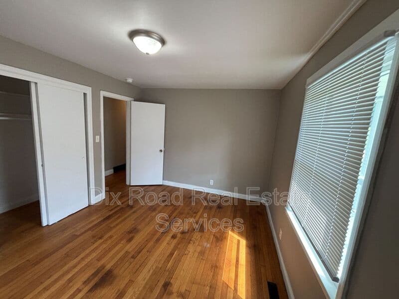 Fairfield House: 1750 North Staunton Drive