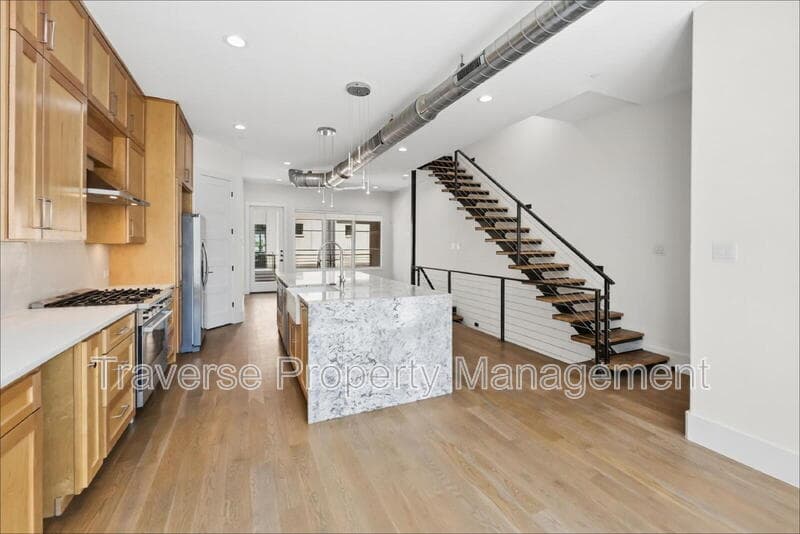 Fort Worth Townhome: 408 Rayner Avenue