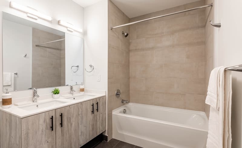 City of Orange Condo: 416 Highland Ave - 504