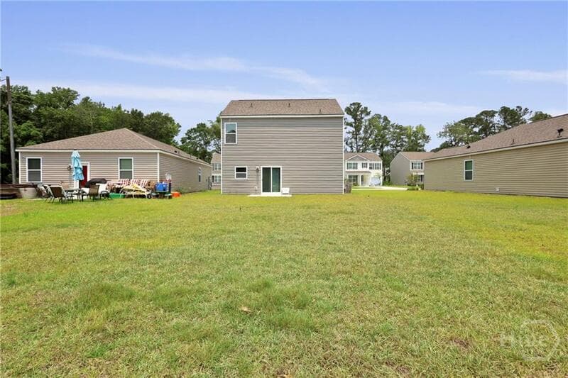 Hinesville House: 25 Hazy Lane