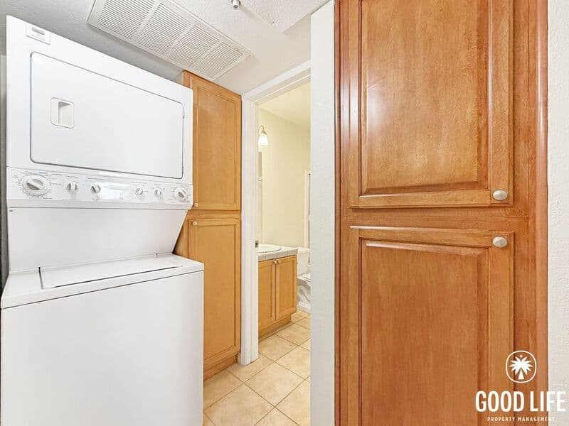 La Mesa Condo: 5425 Lake Murray Blvd