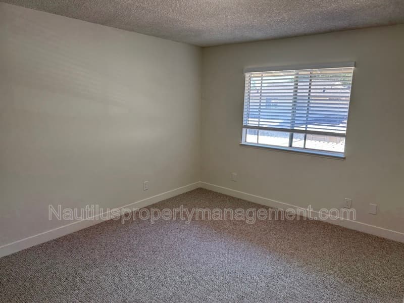 Santa Cruz Townhome: 127 Castillon Terrace