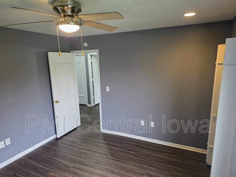 West Des Moines Condo: 1100 50th Street