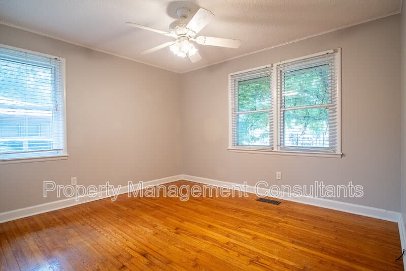 Muscle Shoals House: 1004 Ford Avenue