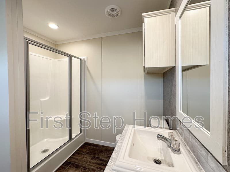 Greenville House: 237 Noriker Dr
