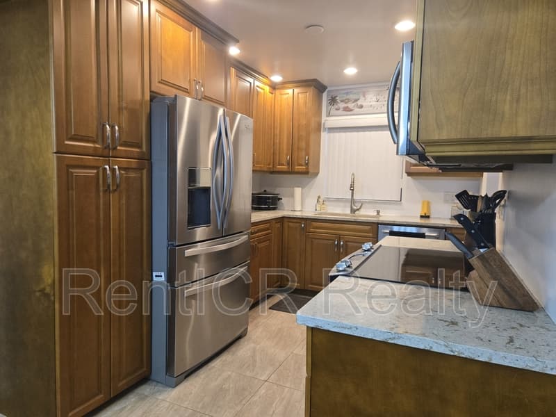 Largo Condo: 14255 Rosemary Lane