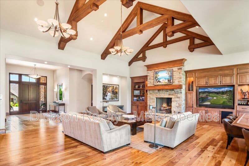 Reno House: 6645 De Chardin Lane