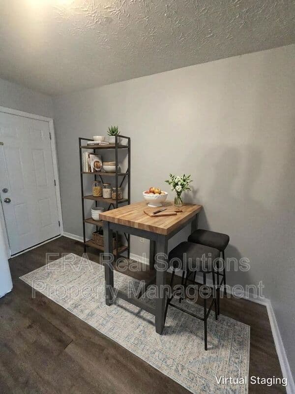 Columbus Condo: 1706 Carstare Dr