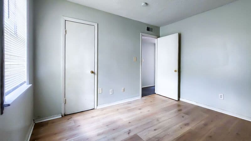 Birmingham Apartment: 928 53rd Street North