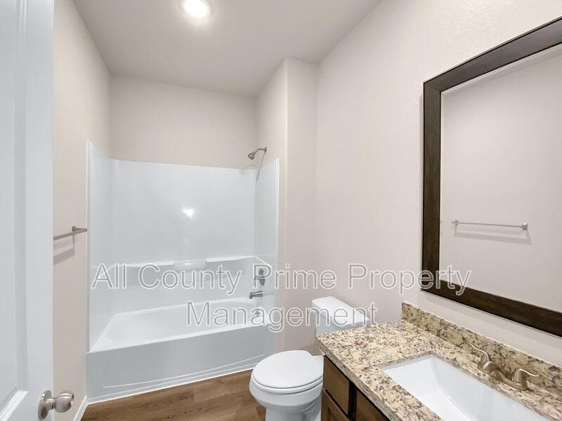 Willis House: 13067 Clearview Drive