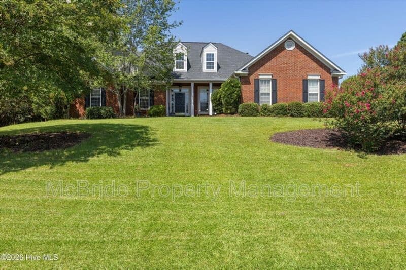 Evans House: 5105 Windmill Place
