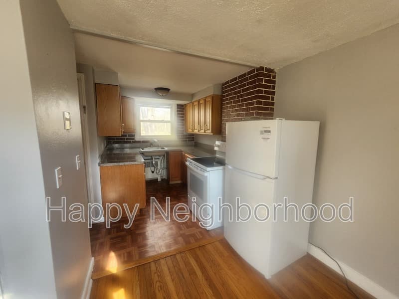 Wallingford House: 153 North Ridgeland Road