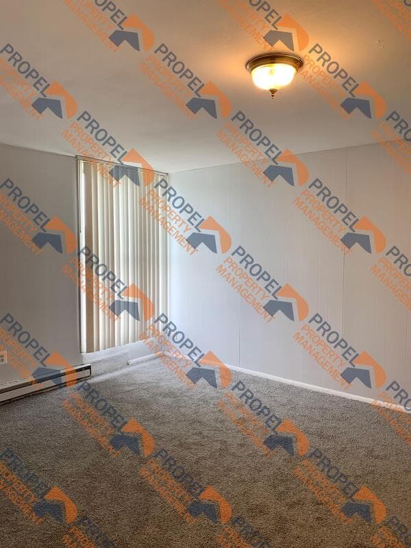 Wayne Condo: 33402 W Michigan Ave Unit 5