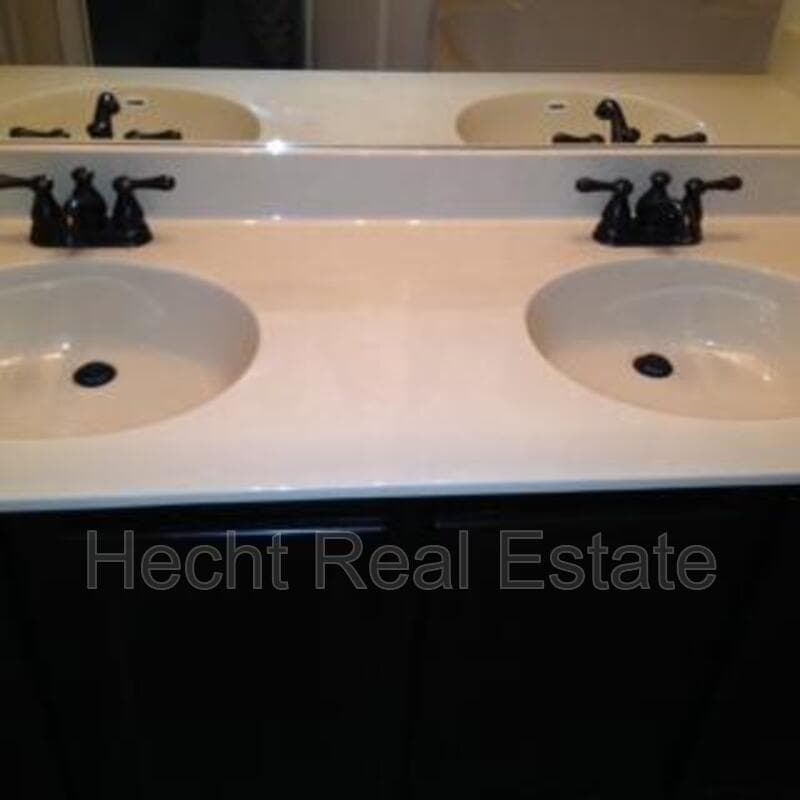 New Braunfels Condo: 680 Creekside Circle - 1