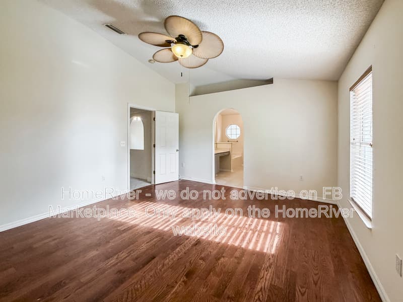 Port Saint Lucie House: 501 SW Deer Run