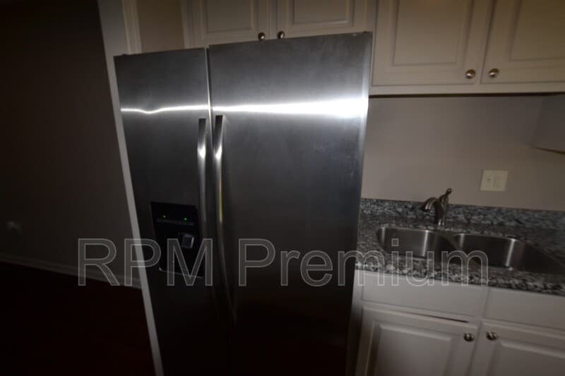Baton Rouge House: 14835 Central Woods Ave.