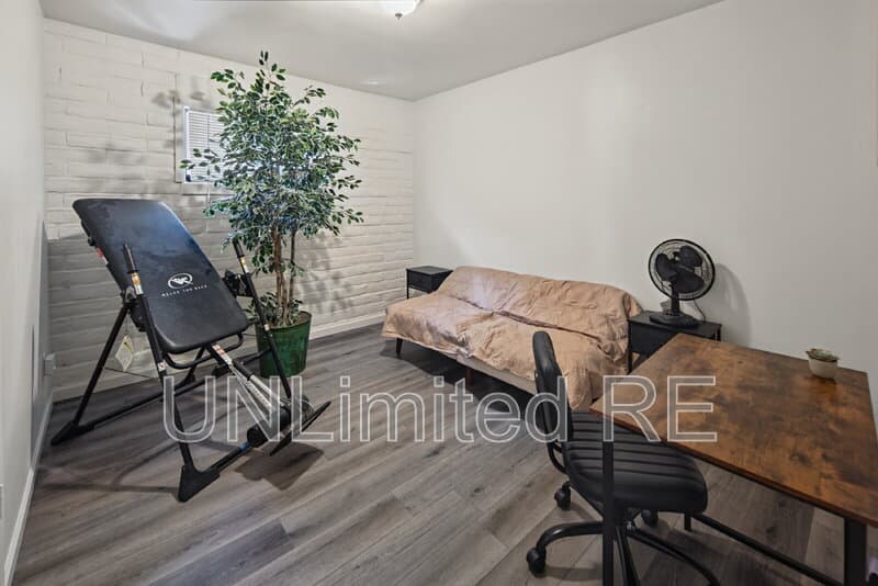 Bullhead City House: 1385 Church Dr