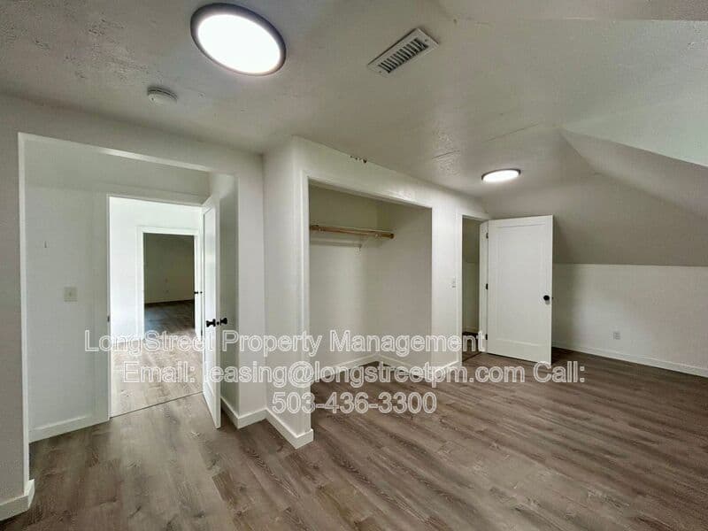 Portland House: 3520 SE 7th Ave