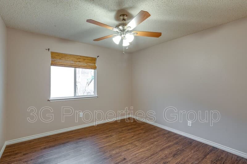 Little Elm House: 1561 Knottingham Drive