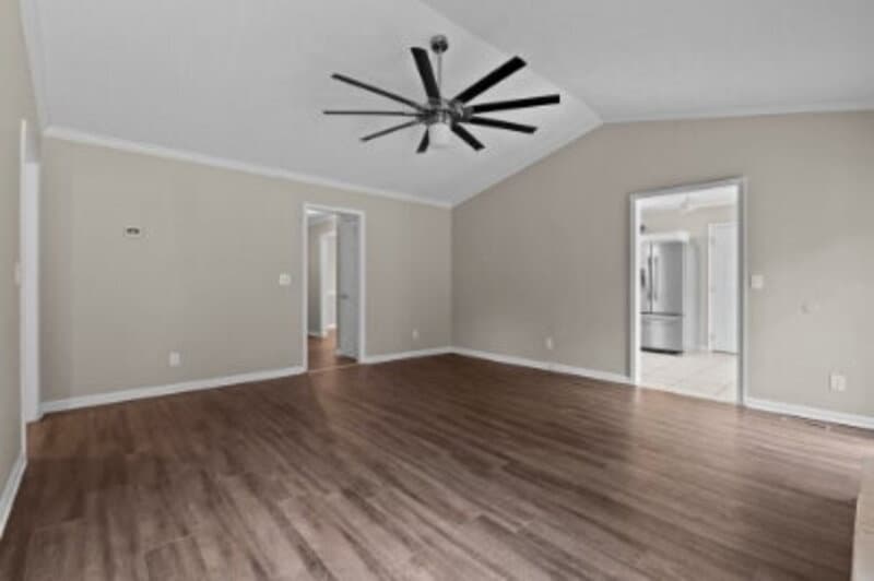 Fayetteville House: 810 Whispering Pines Road