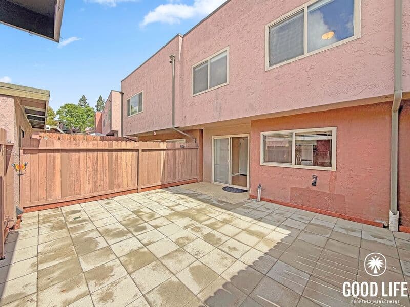 Escondido Condo: 1407 N Broadway