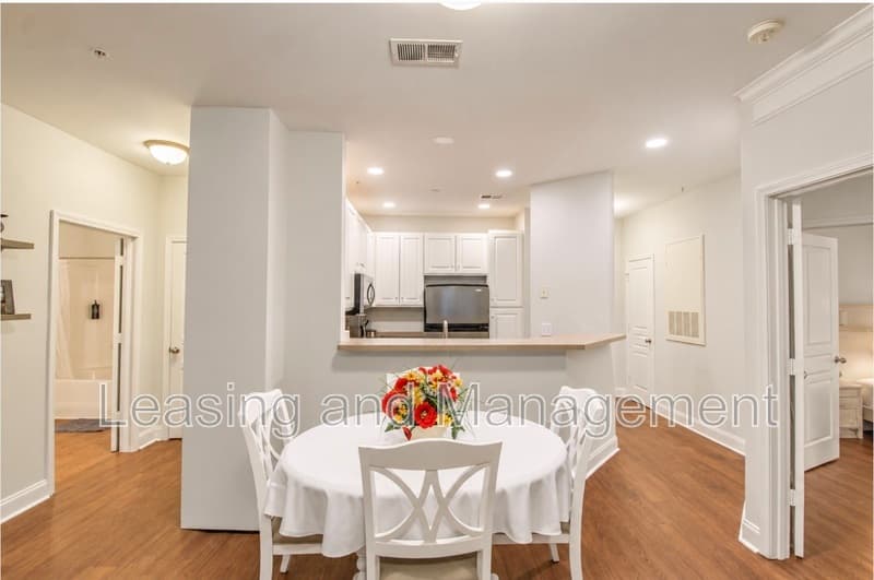 Mount Pleasant Condo: 1807 Basildon Road