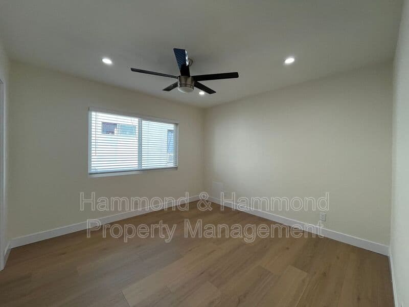Van Nuys Condo: 14628 Delano St.