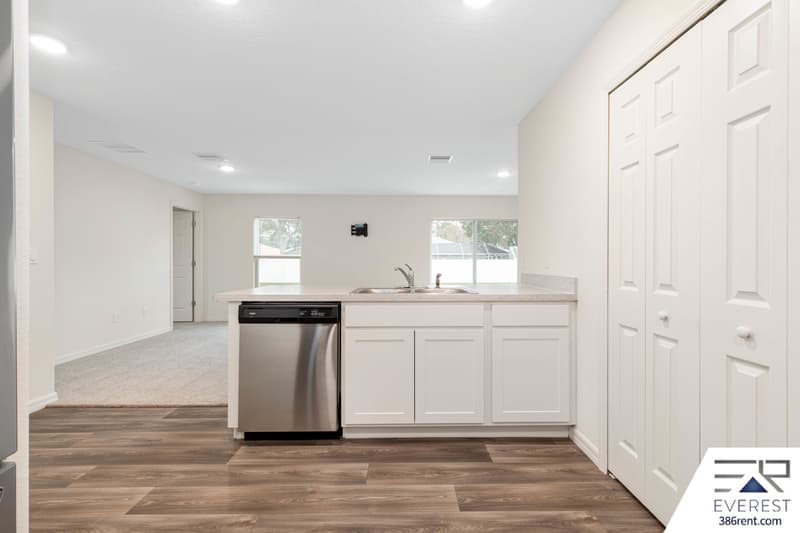 Palm Coast House: 9 Roxland Lane
