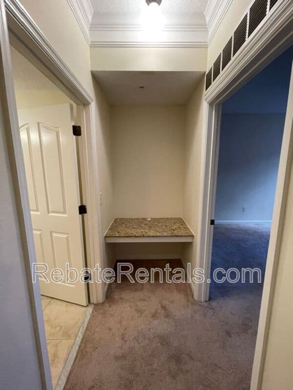 Jacksonville Condo: 10435 Midtown Parkway