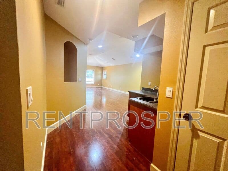 Ormond Beach House: 971 Stone Lake Drive