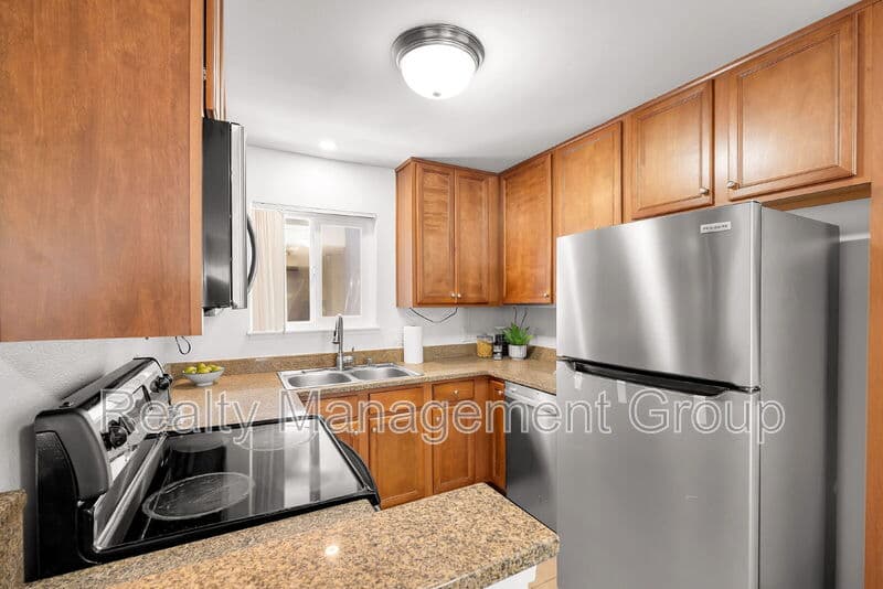 San Diego Condo: 1756 Essex Street