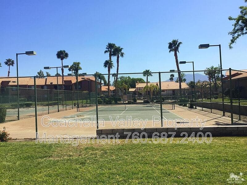 Bermuda Dunes House: 78650 Avenue 42
