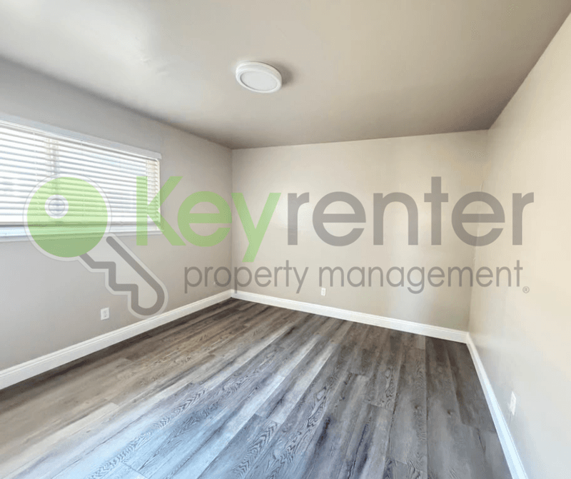 Sacramento House: 5724 Falconer Way