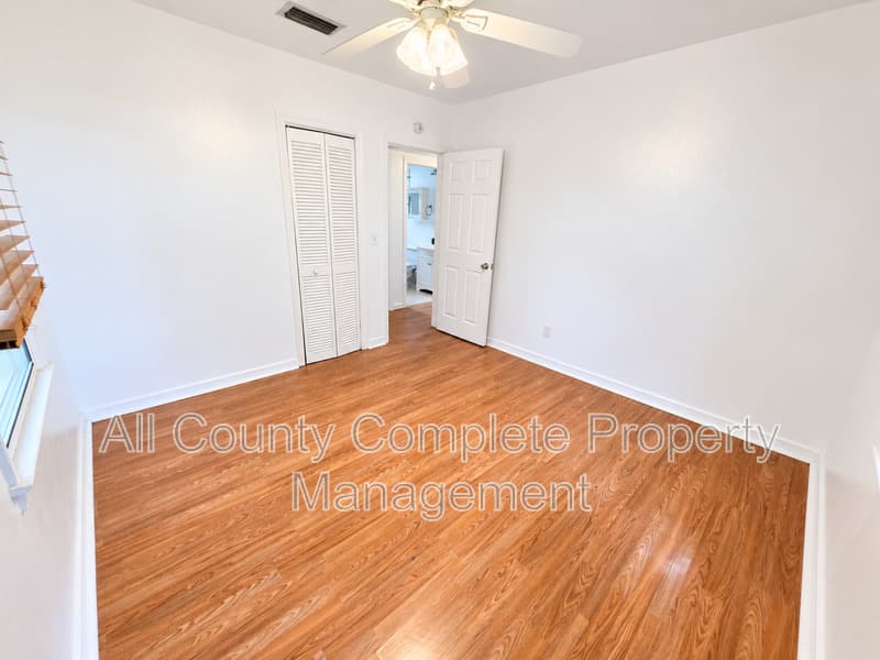 Jacksonville House: 4803 Lexington Ave