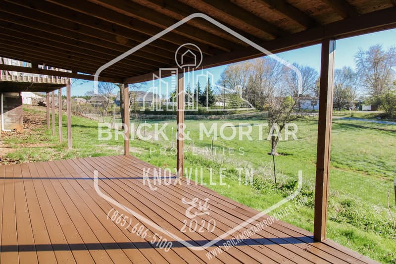 Maryville House: 1731 Lively Road