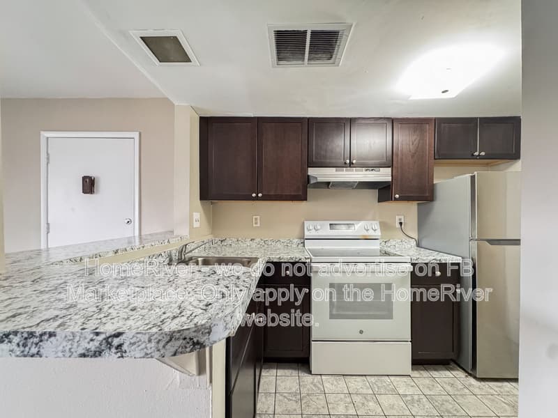 Tampa Condo: 3844 N Lake Dr