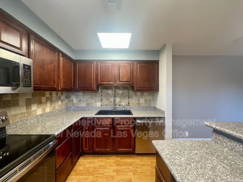 Las Vegas Condo: 5206 River Glen Dr