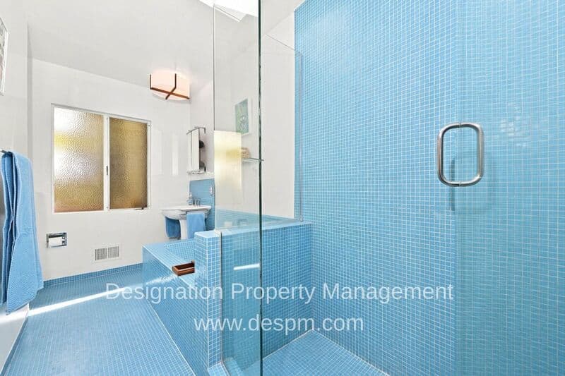 Altadena House: 4395 El Prieto