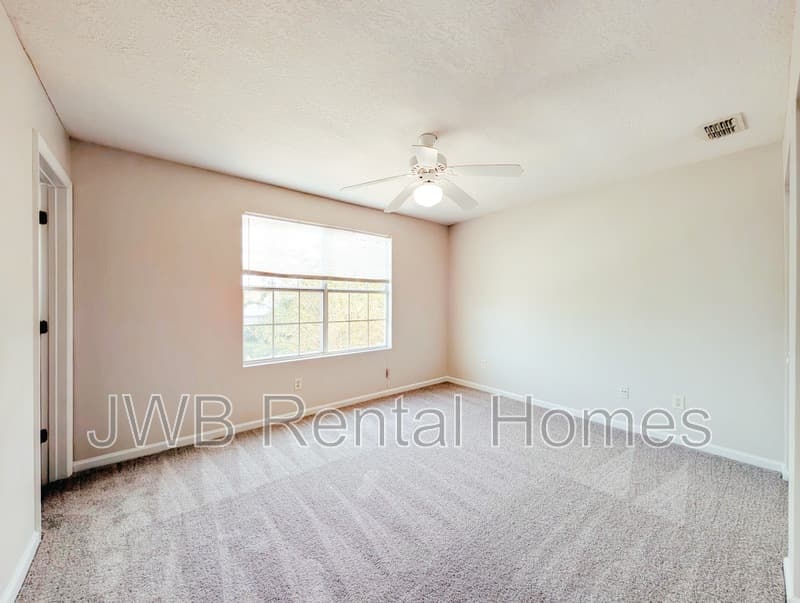 Atlantic Beach Townhome: 90 W 6th St