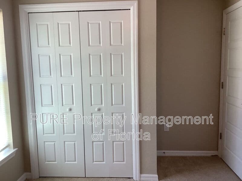 Ocala House: 2945 SW 148 Court