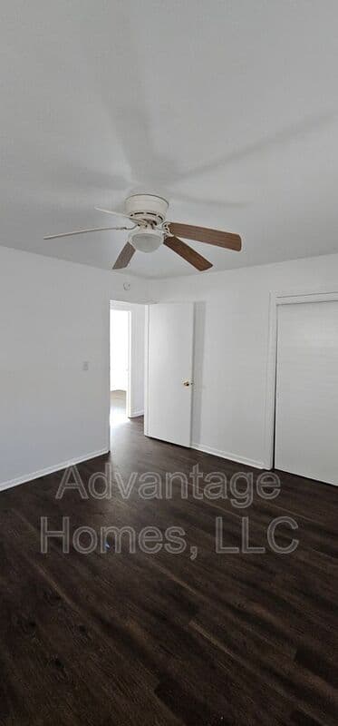 Kansas City House: 7504 E 112th St