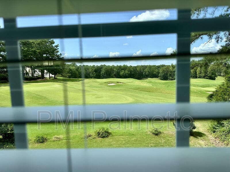 Blythewood House: 35 Golden Spur Ln